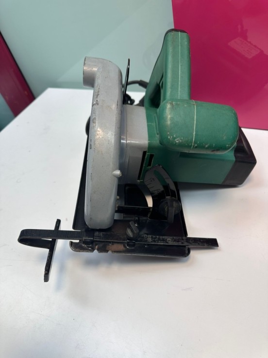 9-9-67721-3-Sierra Circular Work Bull Wb Cz1200 25
