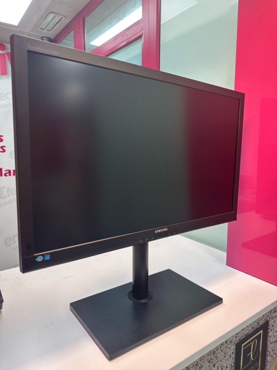 9-9-68505-1-Monitor LED Samsung Ls27a850 60Hz