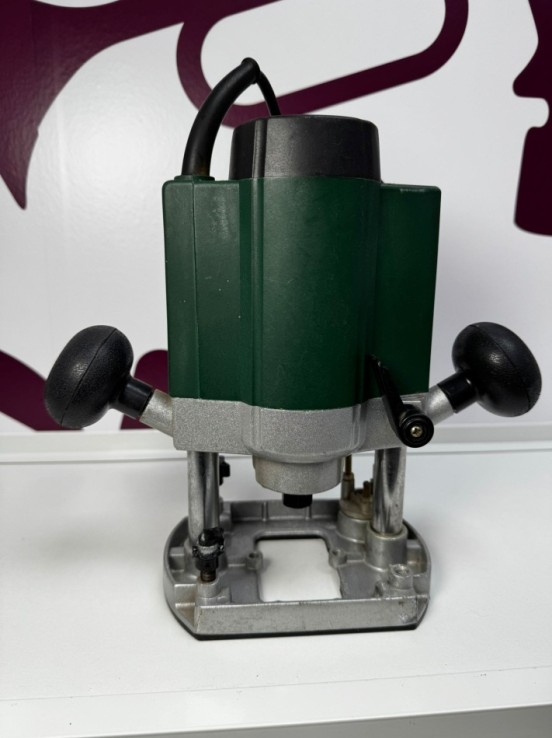 9-9-71409-4-Fresadora Electric Router