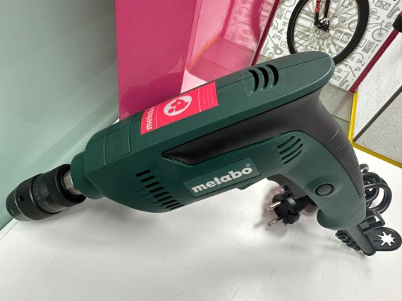 9-9-62087-4-Taladro Electrico Metabo BE561 560W