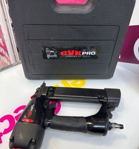 9-9-72553-1-Clavadora Neumatica CEVIK PRO Kombi R16 50 Con Presión Máxima De 7 Bares