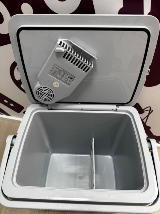 9-9-72879-2-Nevera Portatil coolbox 32L 