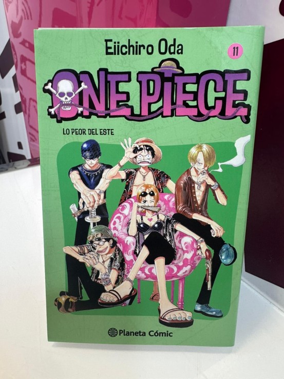9-9-74433-1-Cómic one piece lo peor del este (11)