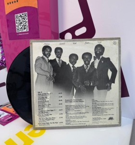 9-9-74945-1-Vinilo Open Up Your Love The Whispers 2