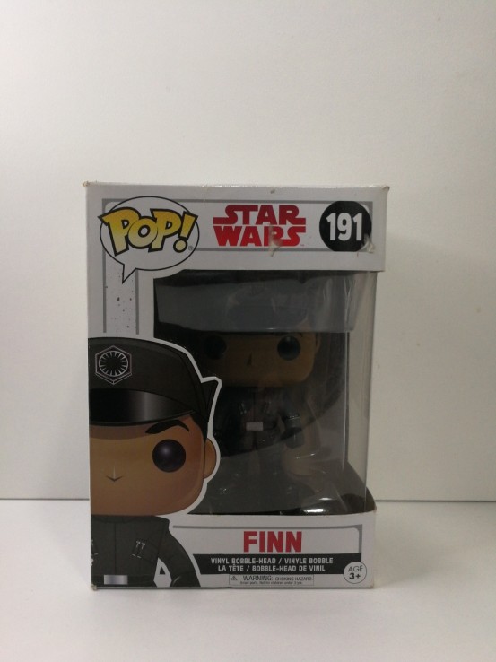 9-6-151163-1-Objetos Insólitos Funko Pop Finn 191 Star Wars 
