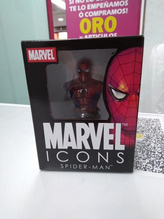 9-9-50427-1-Figura Acción Marvel Icons Busto Spiderman