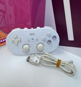 9-9-76102-1-Mando Clasico Wii