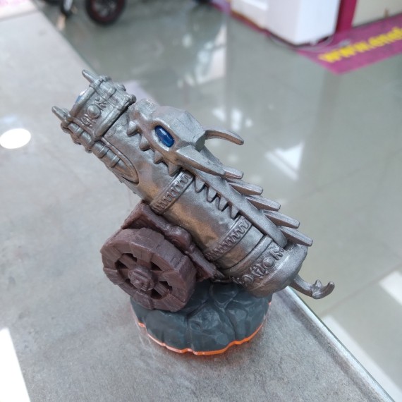 9-2-81753-1-figuras skylanders
