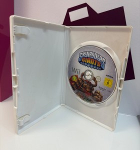 9-9-76907-1-Videojuego Wii Skylanders Giants 2