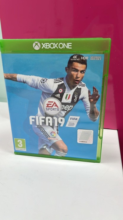 9-9-61554-1-Videojuego Xbox One FIFA 19