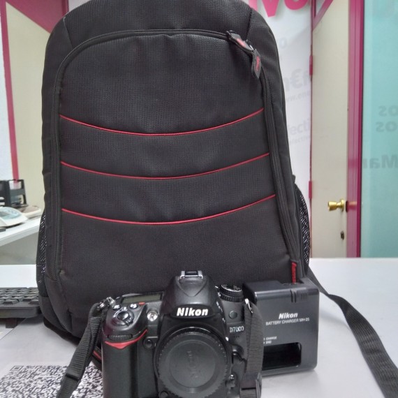 9-9-53294-1-Cámara Digital Réflex Nikon D7000 Mochila