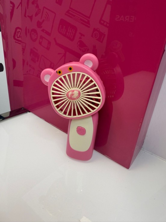 9-9-72671-1-Ventilador mano pantera rosa 