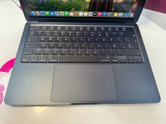 9-9-76332-6-Ordenador portátil Apple macbook air 13.6 (2025) M4 256GB - 16GB A3240 cpu 10 nucleos 