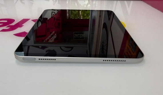 9-9-77890-4-iPad a16 11 gen 128gb 100 (2025) 23 ciclos de carga 