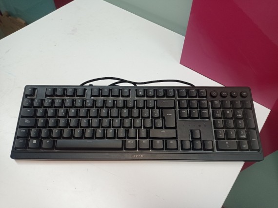 9-9-63338-1-Teclado Alfanumérico Teclado Alfanumérico Razer Ornata V3