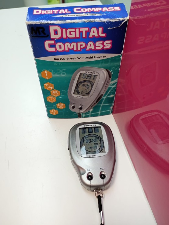 9-9-71163-1-Cronometro Digital Compass 