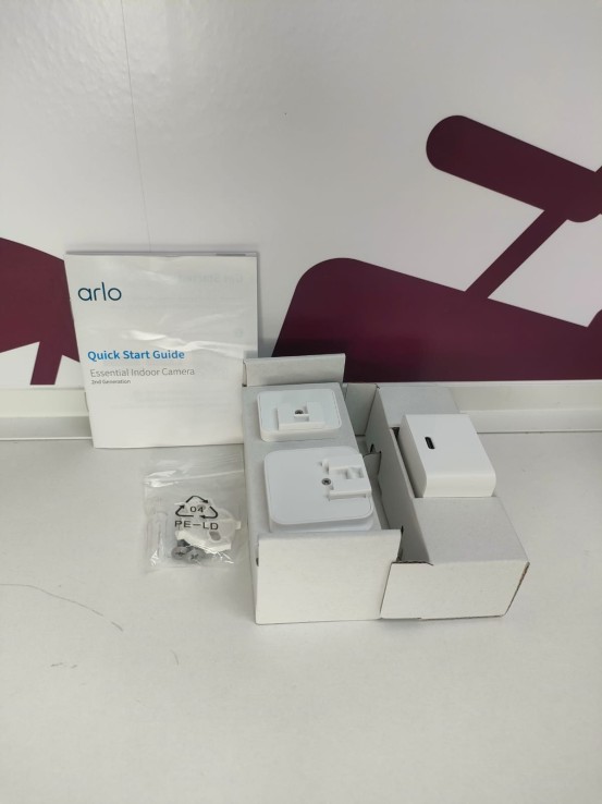 9-9-71374-4-Camara Videovigilancia Camara Arlo Essential Indoor 2generacion Vmc2060