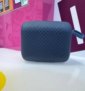 9-9-77114-1-Altavoz Portatil Bluetooth Kimiso  2