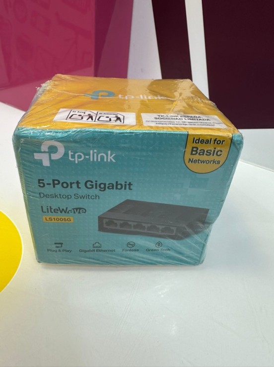 9-9-77395-1-Router Cable tp link ls1005g (sin uso)