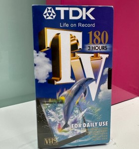 9-9-56633-1-VHS virgen 180 3horas 