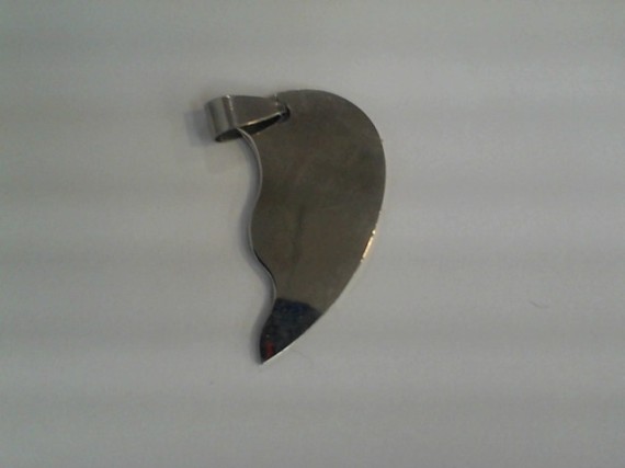 9-9-56900-1-Bisuteria Colgante acero medio corazon
