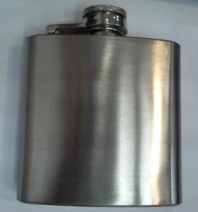 9-9-56901-1-Bisuteria Petaca pequeña acero