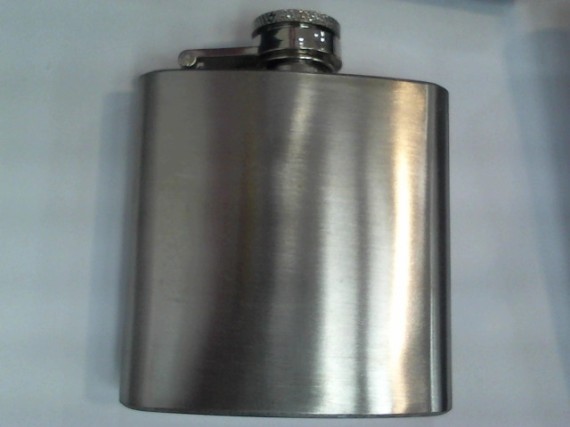 9-9-56901-1-Bisuteria Petaca pequeña acero