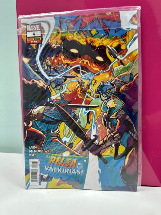 9-9-47836-1-Cómic La pelea de las Valkirias n.4