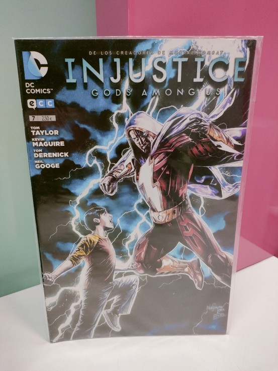 9-9-48804-1-Cómic Injustice Gods Among us n.7)