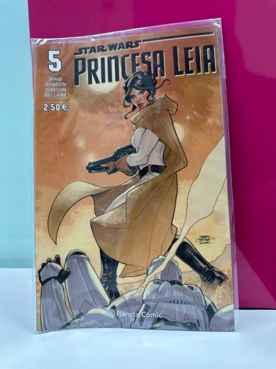 9-9-47791-1-Cómic Princesa Leia