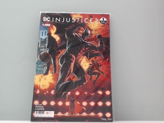 9-9-47918-1-Comic Injustice 2 tomo 1