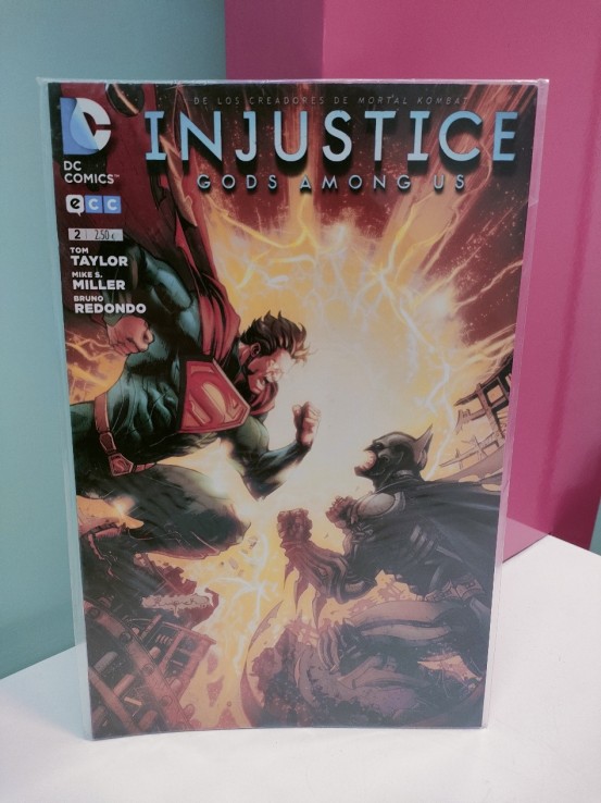 9-9-49687-1-Cómic Injustice gods among us (2)