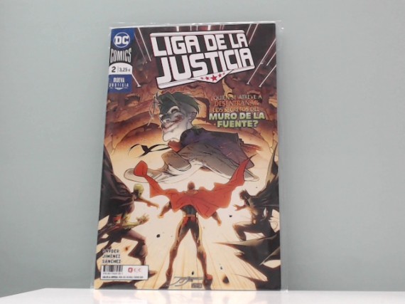 9-9-47892-1-Cómic Liga de la justicia: Quién se atreve a desentrañar los secretos del muro de la fuente n.2
