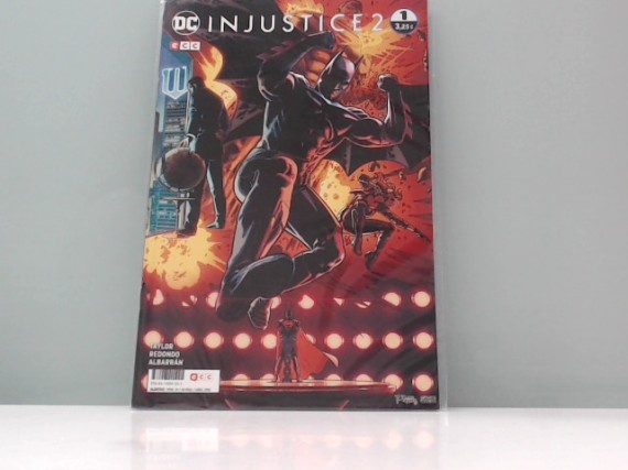 9-9-47922-1-Cómic Injustice 2 n.1