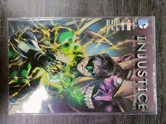 9-9-48090-1-Comic Injustice Gods among us: año dos 23