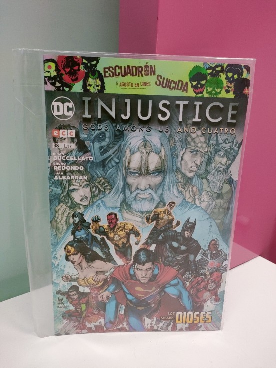 9-9-49674-1-Cómic injustice gods among us año cuatro (38)