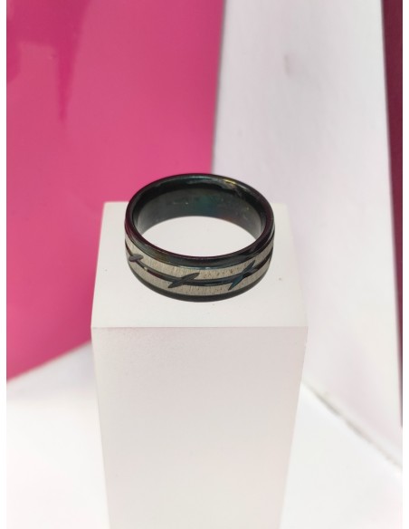9-9-75837-1-Anillo acero negro con lineas en plateado T18