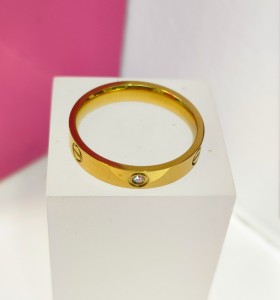 9-9-75817-1-Anillo acero dorado con diseño de tornillos T20