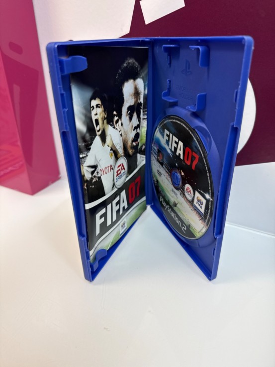 9-9-74457-2-Videojuego PS2 fifa 07