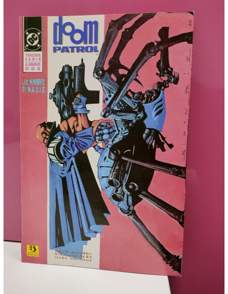 9-9-46570-2-Cómic Doom Patrol tercera serie libro 2