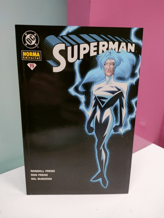 9-9-49710-1-Cómic Superman 19