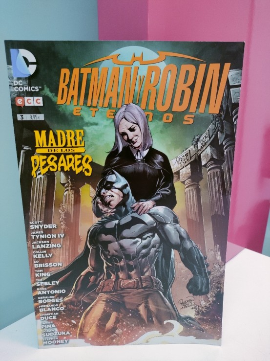 9-9-49721-1-Cómic batman y robin madre de los pesares 3
