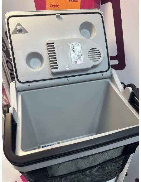 9-9-77643-2-Nevera Portatil Dometic 20L