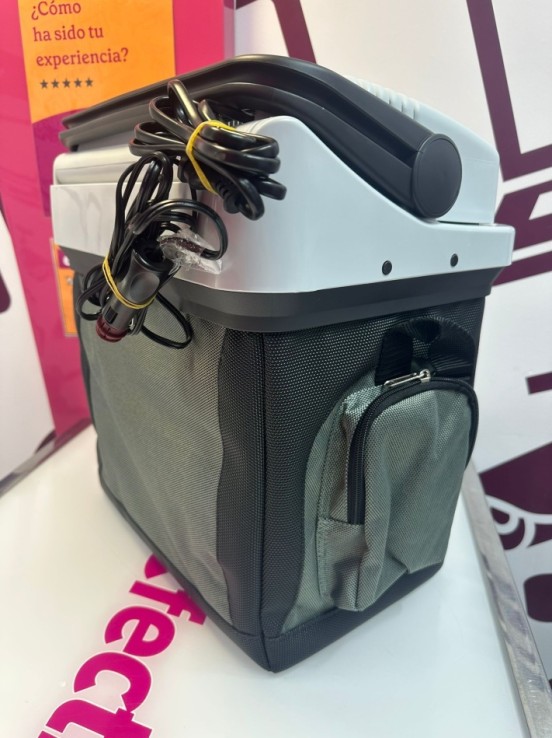 9-9-77643-4-Nevera Portatil Dometic 20L