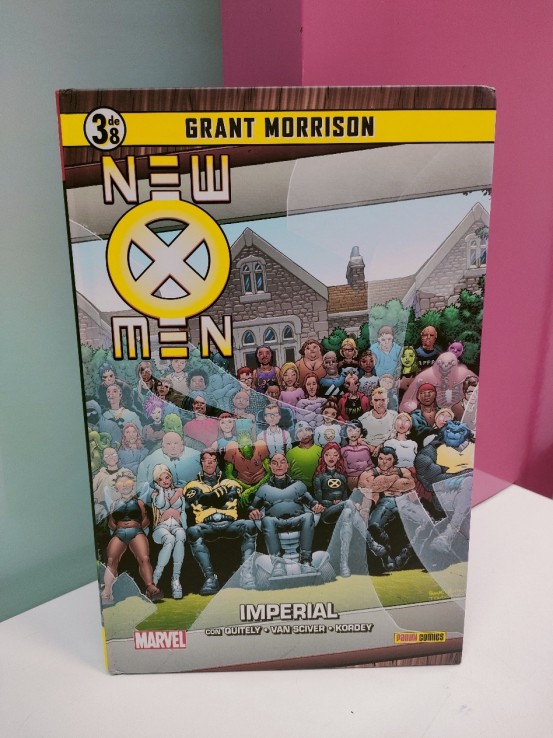 9-9-48777-1-Cómic New X men Imperial 3 de 8