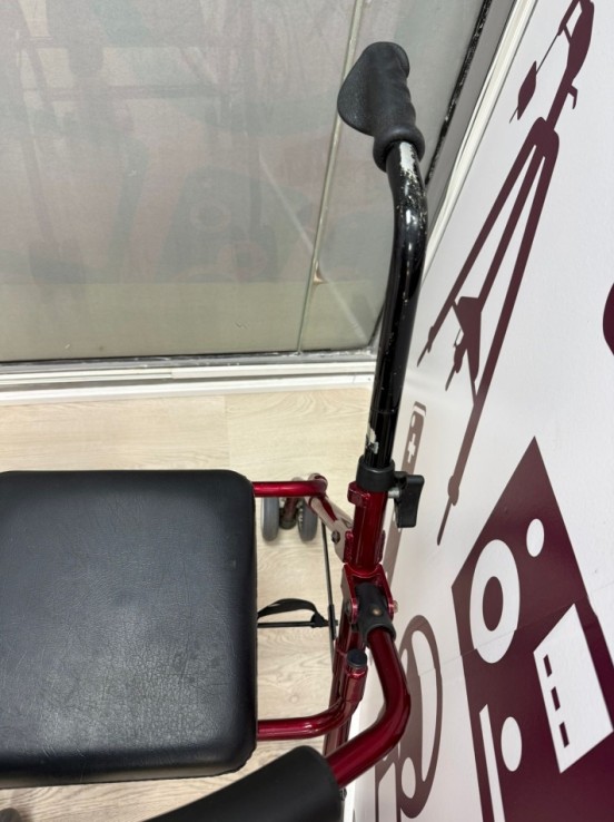 9-9-77574-6-Andador Rojo Ortopedia Paris 