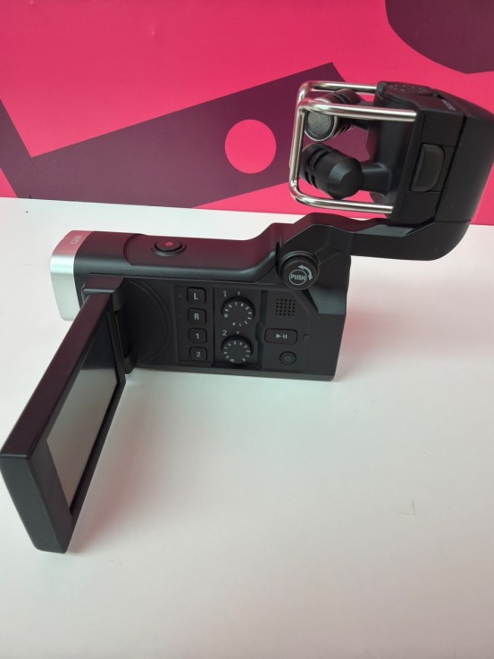 8-8-77756-5-Fotografía Y Videocámaras Zoom Q8