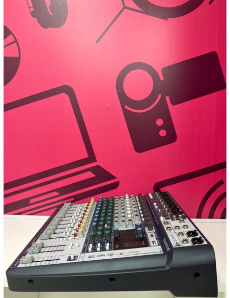 8-8-78108-3-Controlador Soundcraft Signature 12