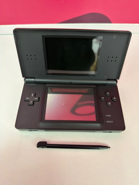 8-8-77715-4-Nintendo DSLite