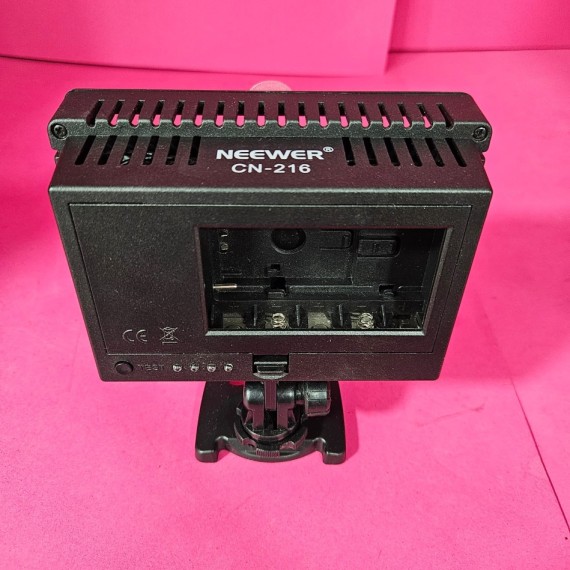 8-8-71113-3-Fotografía Y Videocámaras Iluminador Antorcha Neewer CN-216